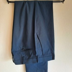 Uniqlo Navy Blue Light Casual Men's Pants 30x30